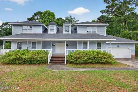 3308 Kirby Smith Dr, Wilmington, NC 28409