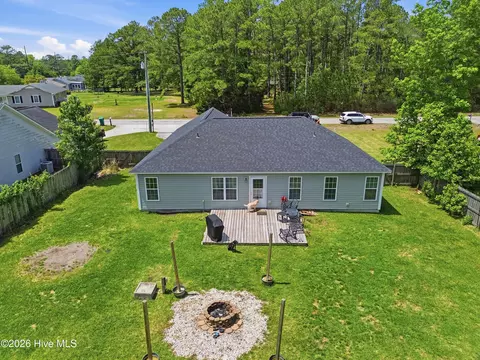 View/Area - 104 Van Riggs Rd, Hubert, NC 28539 photo 6 of 7