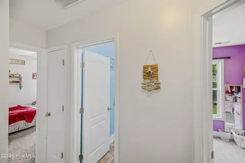 Entry Way - 104 Van Riggs Rd, Hubert, NC 28539 photo 5 of 5