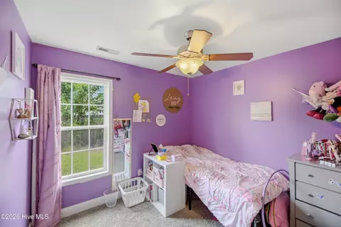 Bedroom - 104 Van Riggs Rd, Hubert, NC 28539 photo 4 of 5