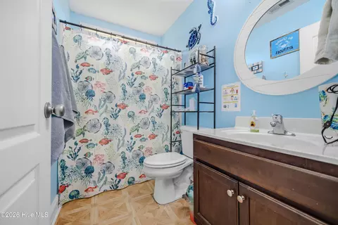 Bath - 104 Van Riggs Rd, Hubert, NC 28539 photo 3 of 4