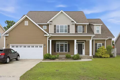 2204 Birch Hollow Dr, Winterville, NC 28590