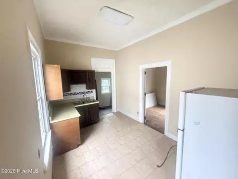 Entry Way - 413 Crawford Ave, Augusta, GA 30904 photo 2 of 4