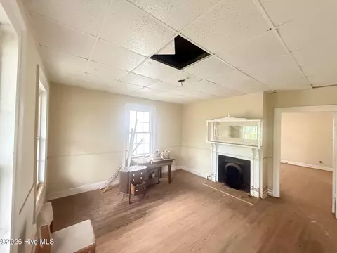 Living - 413 Crawford Ave, Augusta, GA 30904 photo 1 of 4