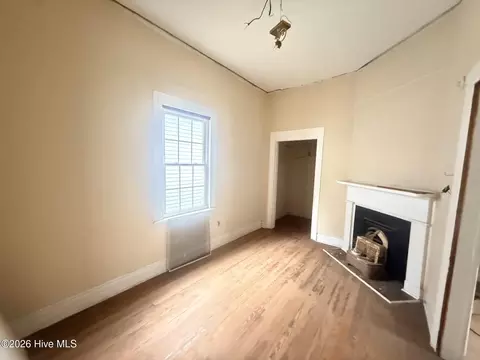 Living - 413 Crawford Ave, Augusta, GA 30904 photo 3 of 4