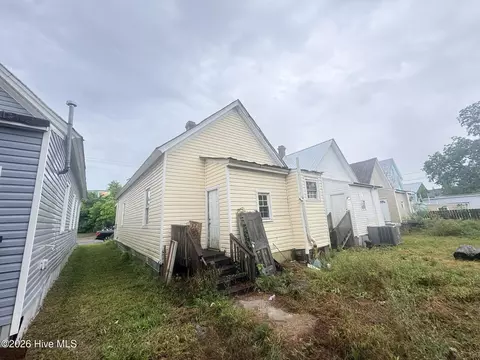 Exterior - 413 Crawford Ave, Augusta, GA 30904 photo 7 of 10