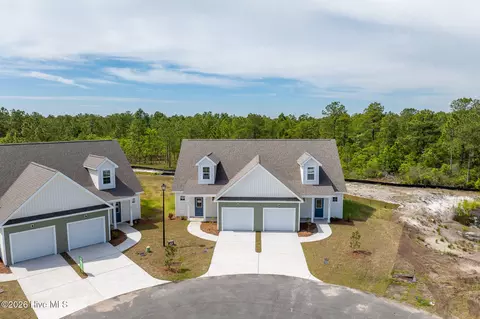 227 Sandpiper Pl, Holly Ridge, NC 28445