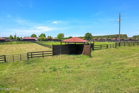 929 Airport Rd, Johnston, SC