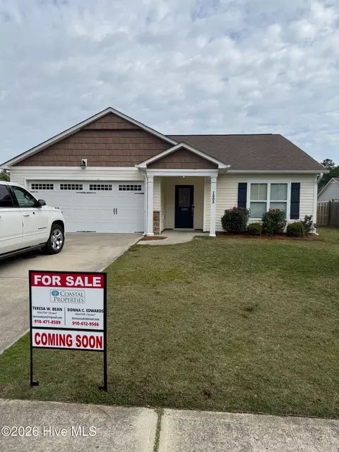 1205 Clancy Dr NE, Leland, NC 28451