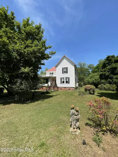 Exterior - 503 E Robert Toombs Ave, Washington, GA 30673 photo 6 of 8