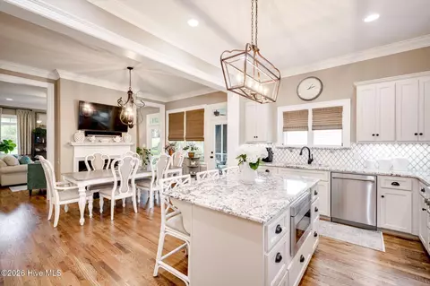 Kitchen - 2082 Egret Cir, Evans, GA 30809 photo 2 of 3