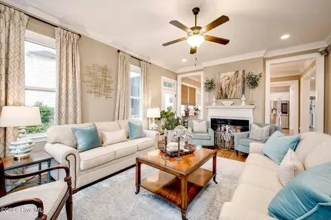 Living - 2082 Egret Cir, Evans, GA 30809 photo 1 of 5