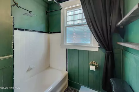 Bath - 1442 Johns Rd, Augusta, GA 30904 photo 2 of 2