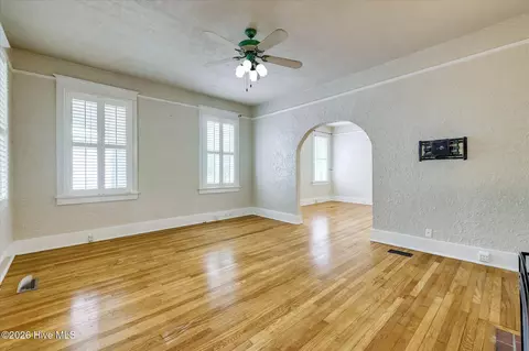 Living - 1442 Johns Rd, Augusta, GA 30904 photo 2 of 10