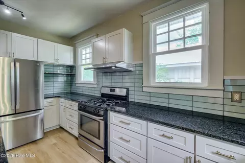 Kitchen - 1442 Johns Rd, Augusta, GA 30904 photo 4 of 6