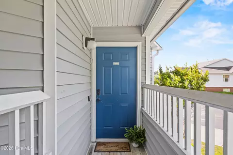 4156 Breezewood Dr #204, Wilmington, NC 28412