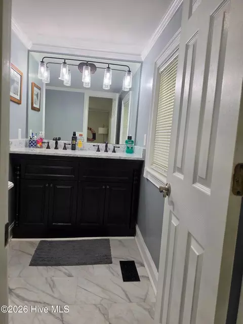 Bath - 480 Mount Pleasant Rd, Monetta, SC 29105 photo 5 of 6