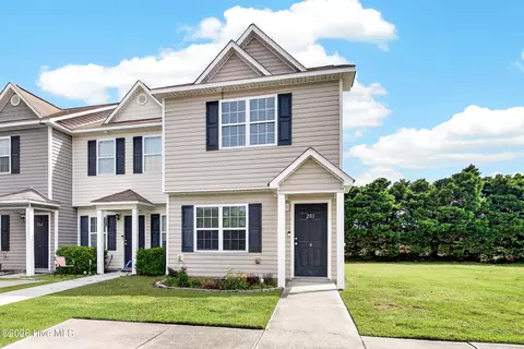 201 Lanieve Ct #4, Hubert, NC 28539