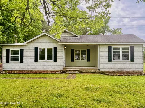 580 Gillikin Rd, Beaufort, NC 28516