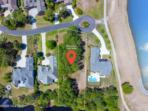3759 Players Club Dr SE, Southport, NC 28461