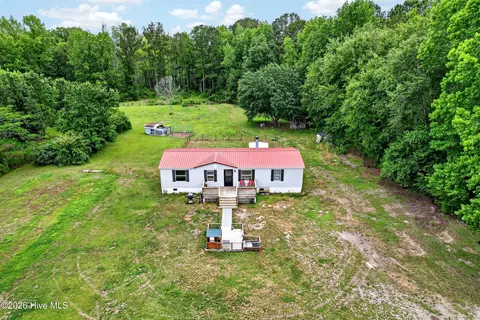 6954 Maple Rd NW, Ash, NC 28420