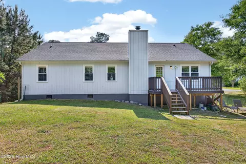 Exterior - 104 Pine Needle Dr, Hubert, NC 28539 photo 3 of 4