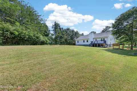 Exterior - 104 Pine Needle Dr, Hubert, NC 28539 photo 4 of 4