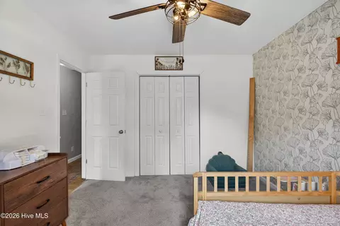 Bedroom - 104 Pine Needle Dr, Hubert, NC 28539 photo 4 of 6