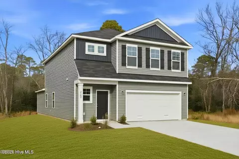 2102 Caracara Dr, New Bern, NC 28560