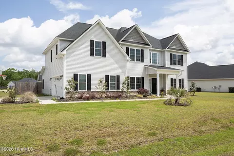 204 W Broughton Ln, Rocky Point, NC 28457