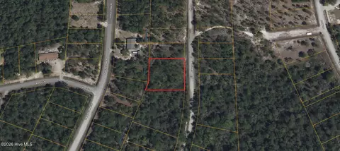 716 Sunset Dr SE, Boiling Spring Lakes, NC 28461 photo 2