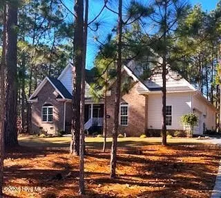 244 Longleaf Dr, Seven Lakes, NC 27376