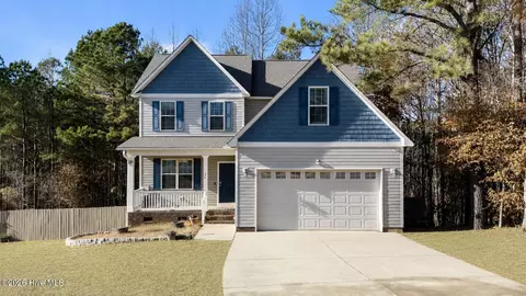 94 Diamond Creek Dr, Clayton, NC 27520