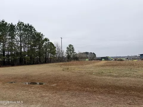 157 New Hope St, Whiteville, NC 28472