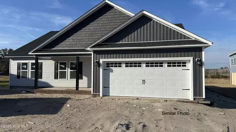215 Willas Ct, Holly Ridge, NC 28445