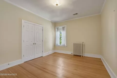 Bedroom - 411 E Front St, New Bern, NC 28560 photo 5 of 7