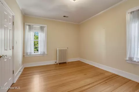 Bedroom - 411 E Front St, New Bern, NC 28560 photo 4 of 7