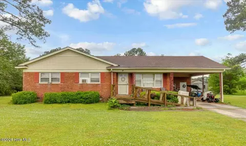 550 S 5th St, Aurora, NC 27806
