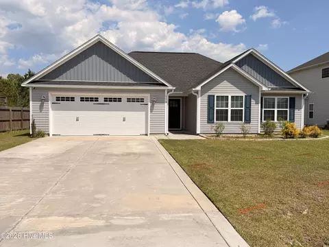 518 Black Pearl Cir, Jacksonville, NC 28546