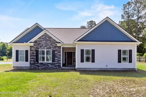 4201 Needmore Rd, Turkey, NC 28393