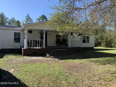 8378 Nc Highway 50, Maple Hill, NC 28454