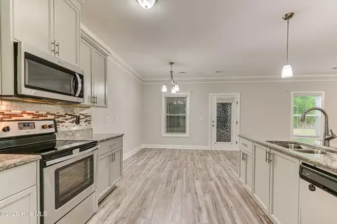 Kitchen - 2315 Malone Way, Evans, GA 30809 photo 5 of 5