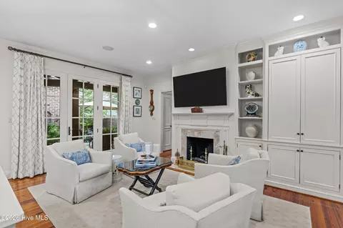 Living - 1205 Reid Rd, Augusta, GA 30909 photo 2 of 2