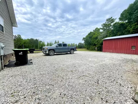 Exterior - 2088 Meadows Rd, Williamston, NC 27892 photo 6 of 15