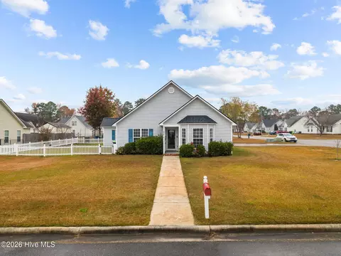 306 Johnson Ln, Winterville, NC 28590