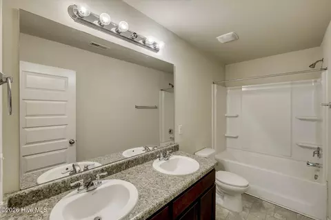 Bath - 231 Sims Ct, Augusta, GA 30909 photo 3 of 3