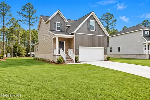908 Lanyard Ln, New Bern, NC 28560