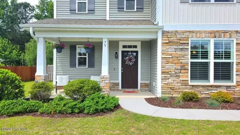 75 Fletcher Ln, Hampstead, NC 28443 photo 3