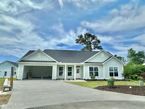 1686 E Magnolia Ct SW, Ocean Isle Beach, NC 28469