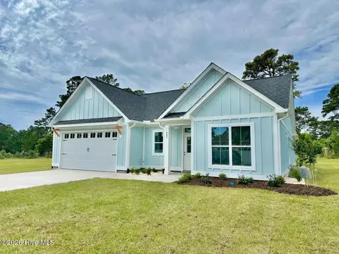 1687 Deerfield Dr SW, Ocean Isle Beach, NC 28469